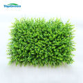 Tapis de mur d&#39;herbe verte verticale artificielle en plastique extérieure